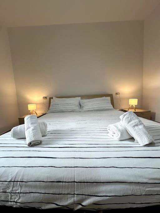 Comfy Apartment In Lecco 2 Exteriör bild